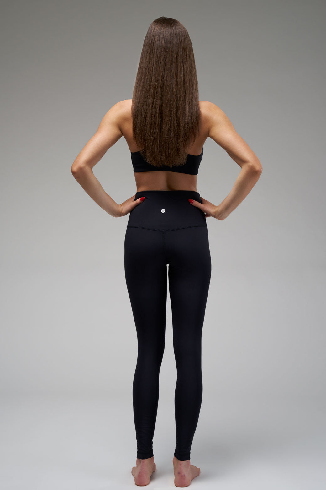 High-waisted leggings with a hidden waistband pocket for essentials.
