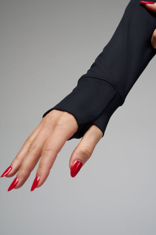 Cropped stretch jacket designed for effortless all-day wear.