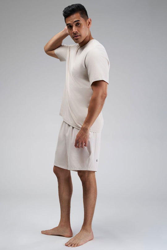 Performance shorts with side and hidden zip pockets, built for movement and all-day wear.