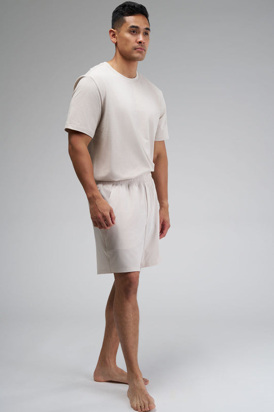Performance shorts with side and hidden zip pockets, built for movement and all-day wear.