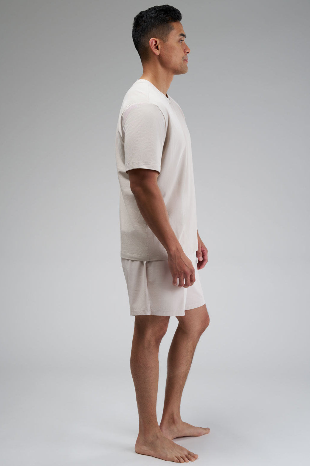 Running shorts with built-in lining pockets, side pockets, and a zippered back pocket for secure essentials.