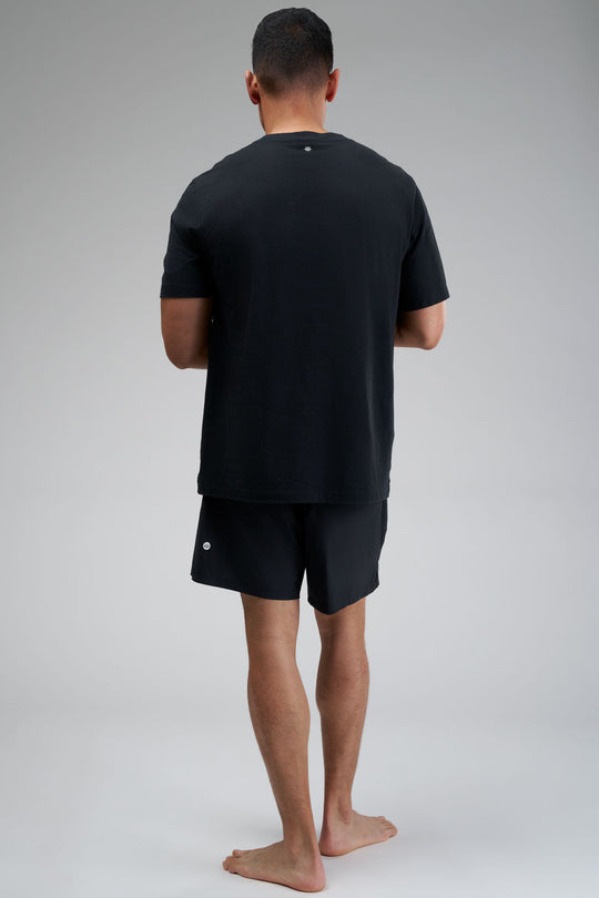 Running shorts with built-in lining pockets, side pockets, and a zippered back pocket for secure essentials.
