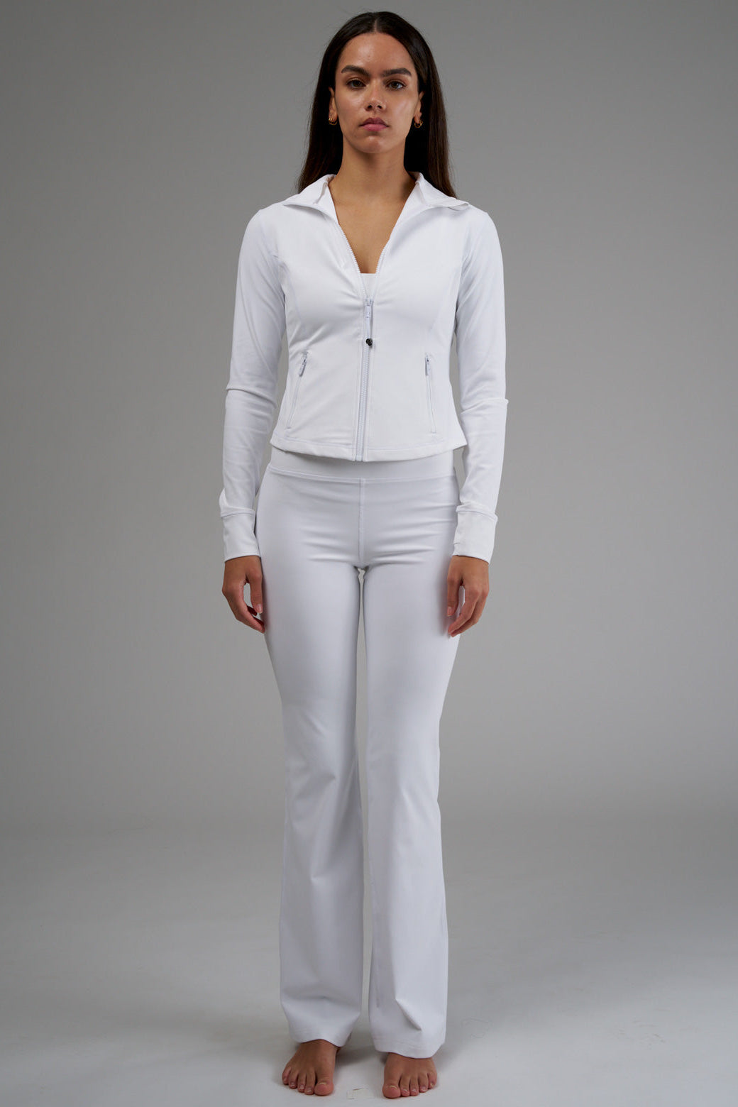 Cropped stretch jacket designed for effortless all-day wear.